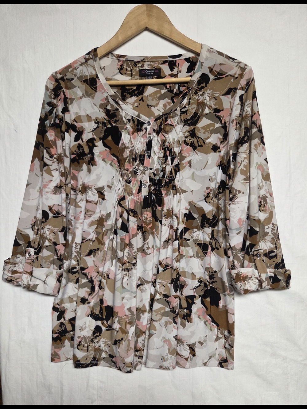 Cocomo Abstract Floral Button-Front Blouse in White, Tan & Pink